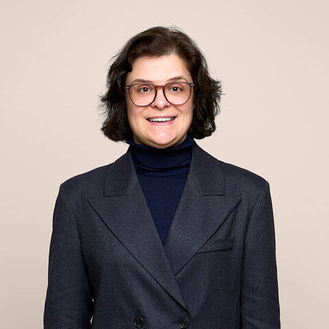 Valerie WEB