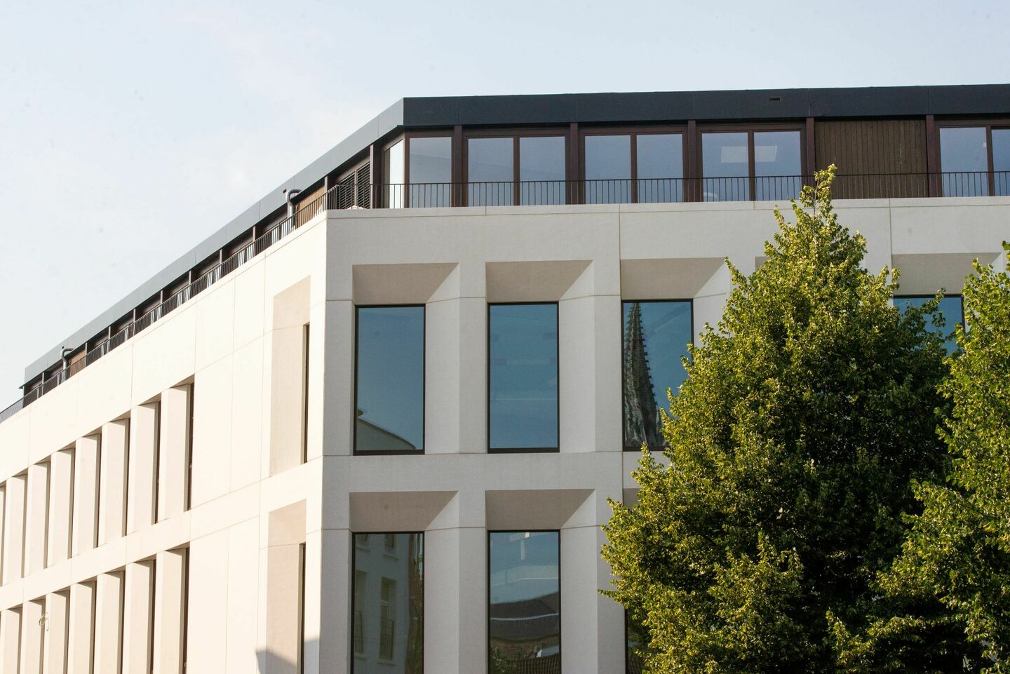 Antwerp Management School geeft toekomstplannen vorm met overwegend…